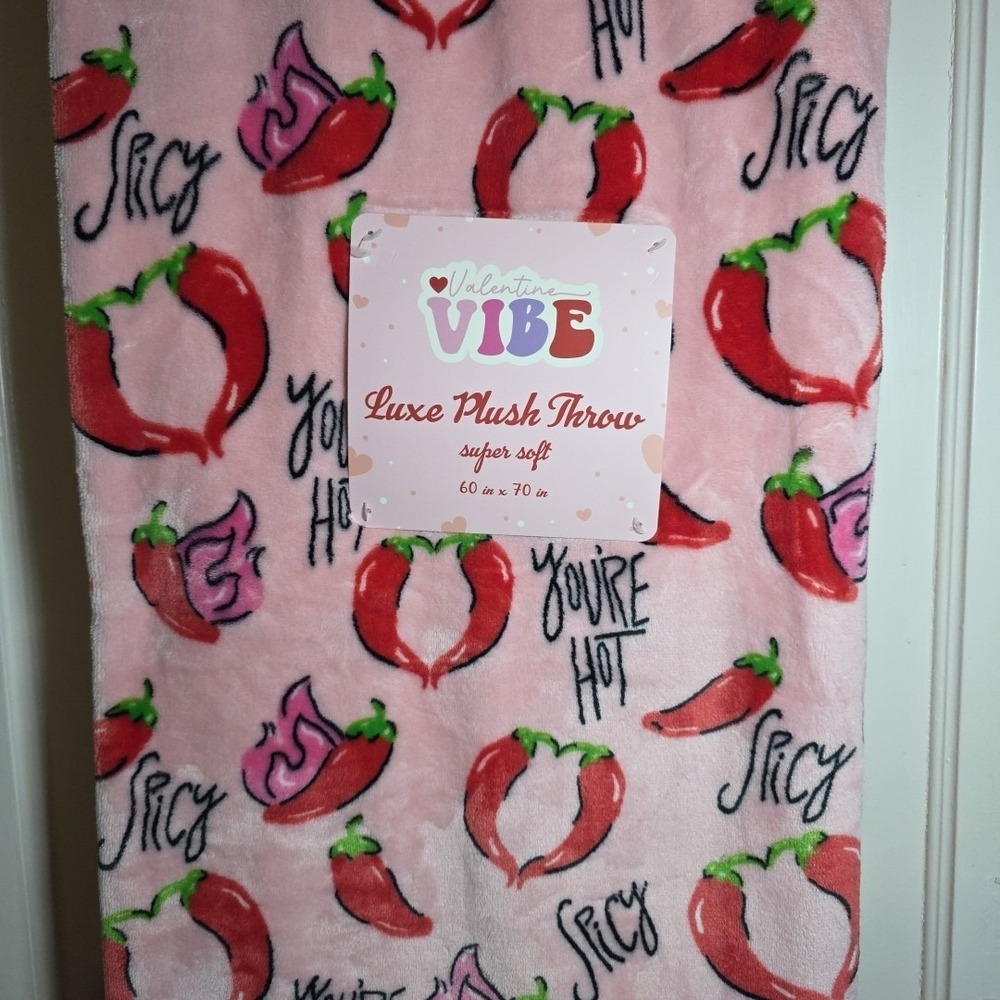 Valentine Vibe Pink Spicy‎ Chili Pepper Luxe Plush Throw Blanket 60x70